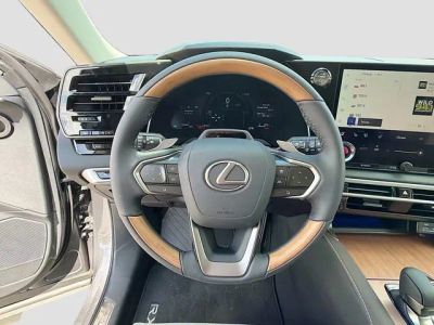 2026 Lexus RX — photo 41 view