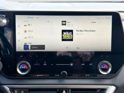 2026 Lexus RX — photo 33 view
