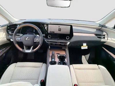 2026 Lexus RX — photo 17 view