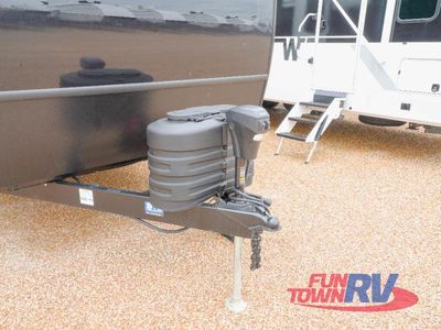 2026 Winnebago Thrive - Photo 6