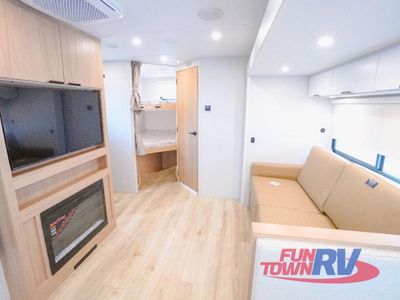 2026 Winnebago Thrive - Photo 19