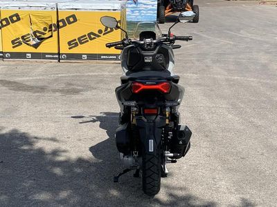 2026 Honda ADV160 - Photo 7