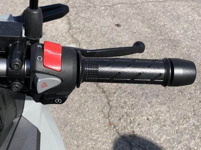 2026 Honda ADV160 - Photo 13