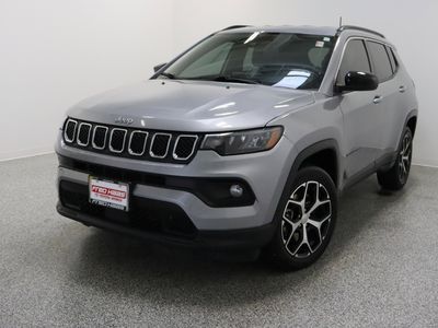 2024 Jeep Compass 4WD - Photo 2