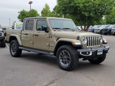 2020 Jeep Gladiator Overland in Gator Clearcoat — front three-quarter view