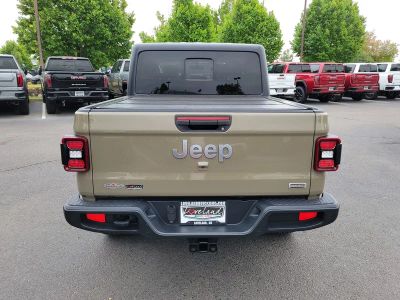 2020 Jeep Gladiator — interior view
