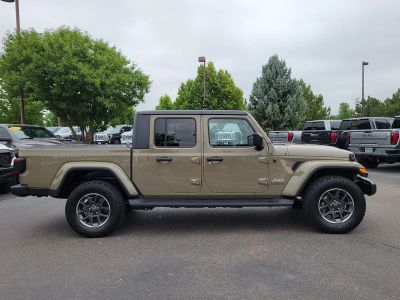 2020 Jeep Gladiator — side profile view