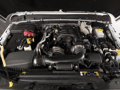 2024 Jeep Wrangler - Photo 9