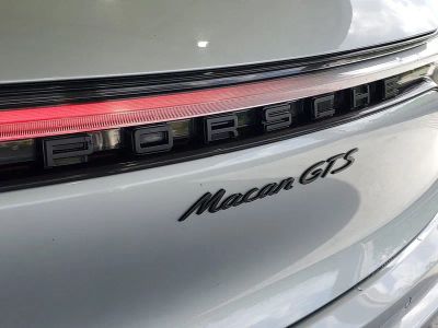 2022 Porsche Macan — engine compartment view