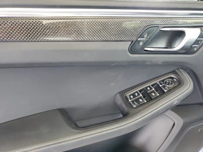 2022 Porsche Macan — photo 14 view