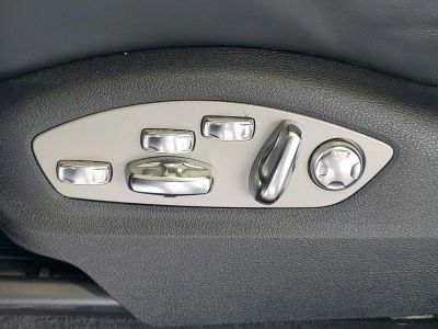 2022 Porsche Macan — photo 19 view