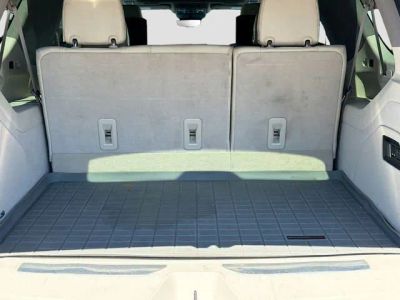 2021 Cadillac Escalade ESV — photo 12 view