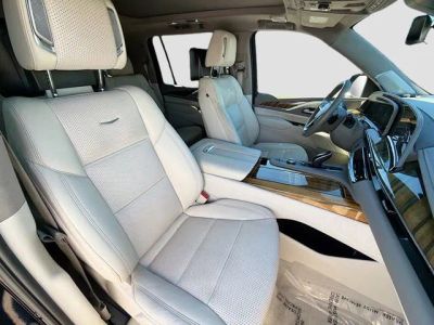 2021 Cadillac Escalade ESV — photo 16 view
