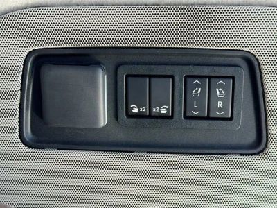 2021 Cadillac Escalade ESV — photo 13 view