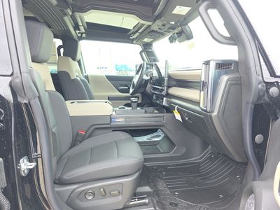 2026 GMC HUMMER EV Pickup — photo 15 view