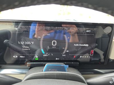 2026 GMC HUMMER EV Pickup — photo 13 view