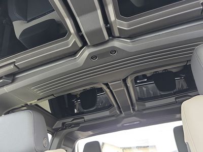 2026 GMC HUMMER EV Pickup — photo 11 view