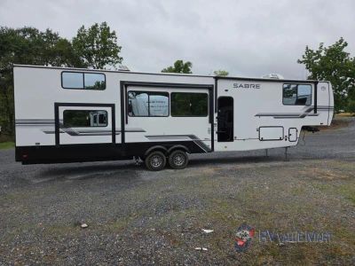 2027 Forest River RV Cherokee Sabre — photo 10 view