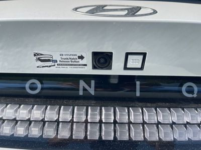 2025 Hyundai IONIQ 6 — photo 12 view