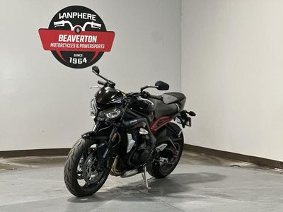 2022 Triumph Street Triple R Low Sapphire Black - Photo 8