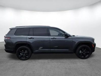 2023 Jeep Grand Cherokee L - Photo 3