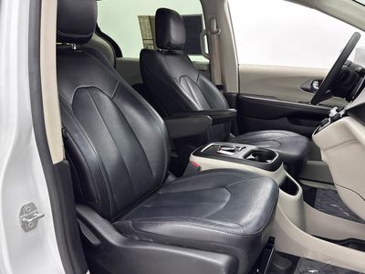 2022 Chrysler Pacifica - Photo 29
