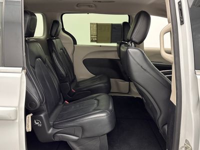 2022 Chrysler Pacifica - Photo 26