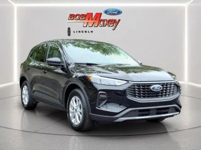 2023 Ford Escape — rear three-quarter view
