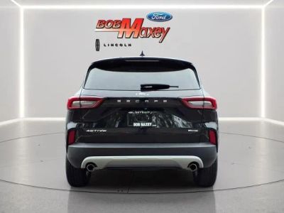 2023 Ford Escape — detail view
