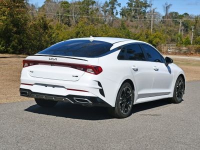 2022 Kia K5 - Photo 3