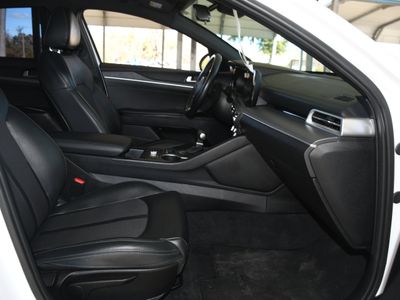 2022 Kia K5 - Photo 18