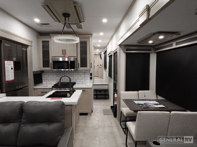 2025 Grand Design Solitude - Photo 7