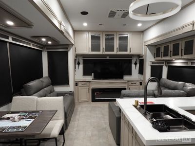 2025 Grand Design Solitude - Photo 6