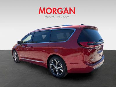 2026 Chrysler Pacifica — detail view