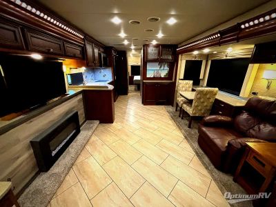 2018 Newmar Bay Star — interior view