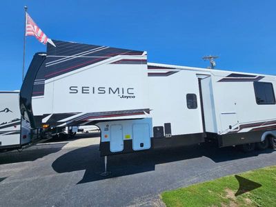 2026 Jayco Seismic - Photo 8