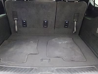 2024 Chevrolet Suburban - Photo 11