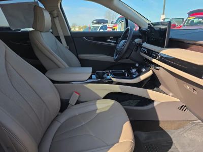 2022 Lincoln Nautilus — photo 15 view