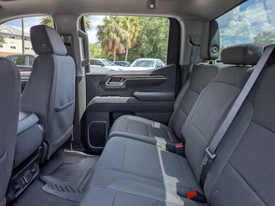 2026 Chevrolet Silverado 1500 — photo 13 view