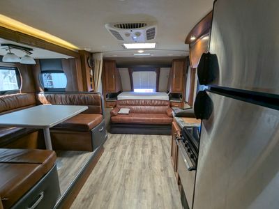 2021 Lance TT — interior view