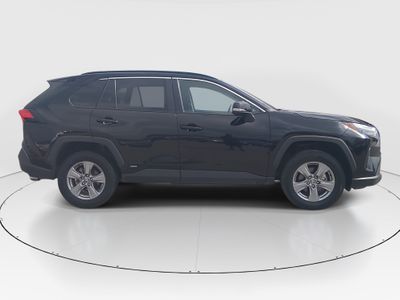 2024 Toyota RAV4 - Photo 8