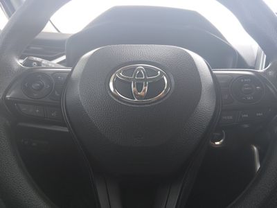 2024 Toyota RAV4 - Photo 12
