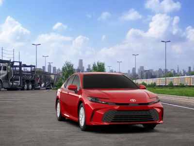 2026 Toyota Camry - Photo 18