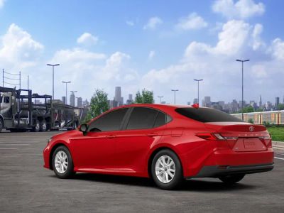 2026 Toyota Camry - Photo 8