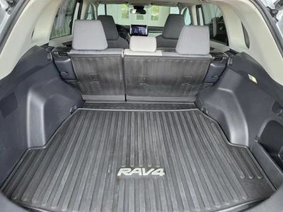 2023 Toyota RAV4 - Photo 14