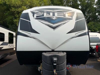 2019 Heartland Fuel — rear three-quarter view
