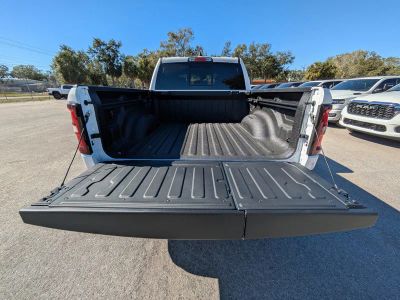 2026 Ram 1500 — photo 11 view