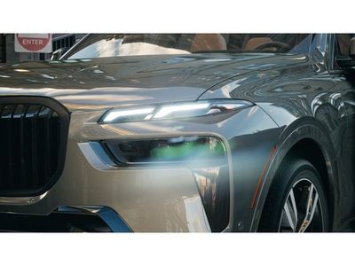 2026 BMW X7 — engine compartment view