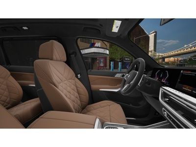 2026 BMW X7 — photo 9 view