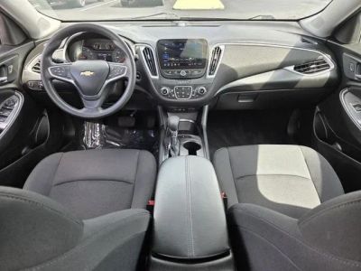 2023 Chevrolet Malibu — photo 8 view